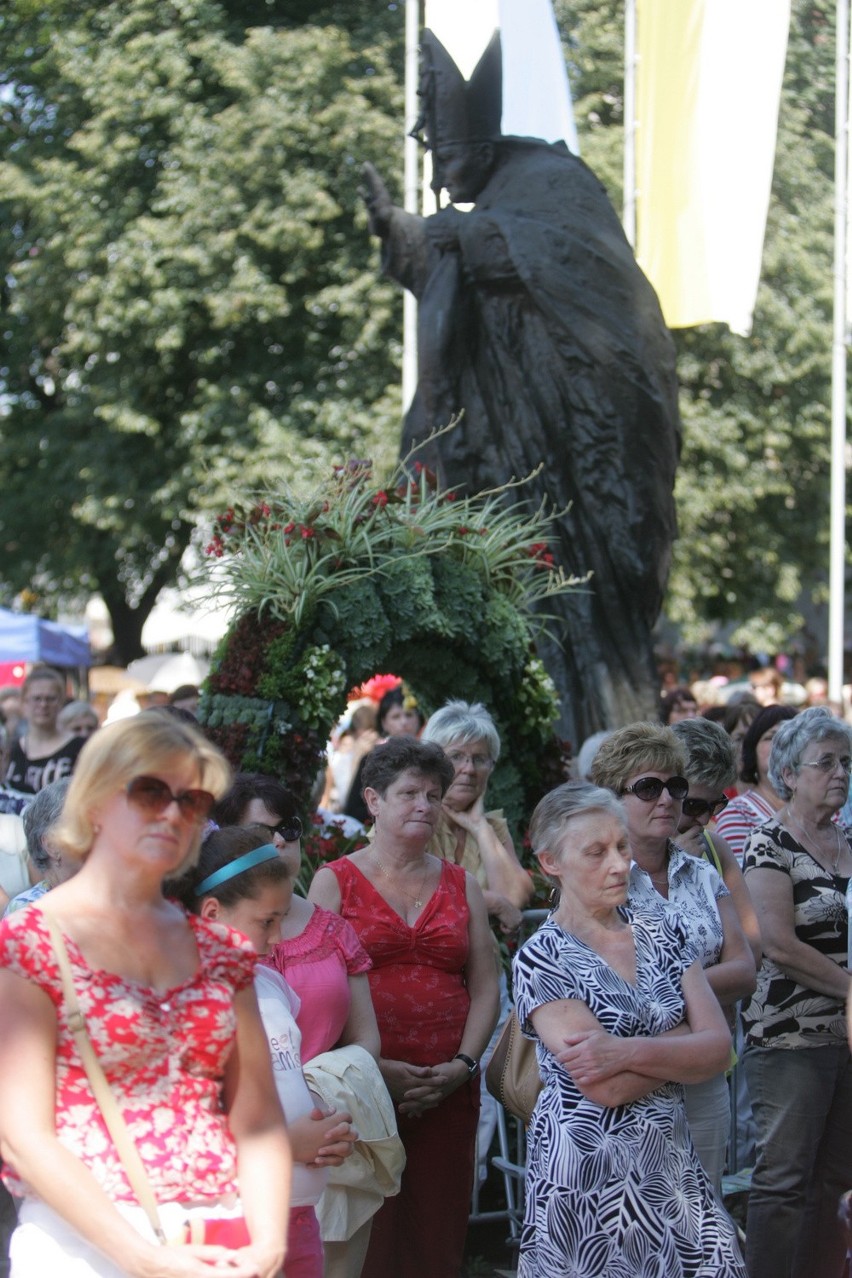 Pielgrzymka kobiet do Piekar Śląskich 2013
