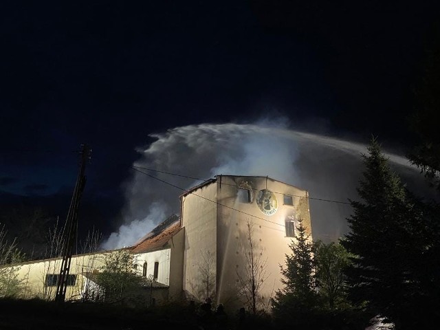 Nie wiadomo jeszcze co było przyczyną pożaru.