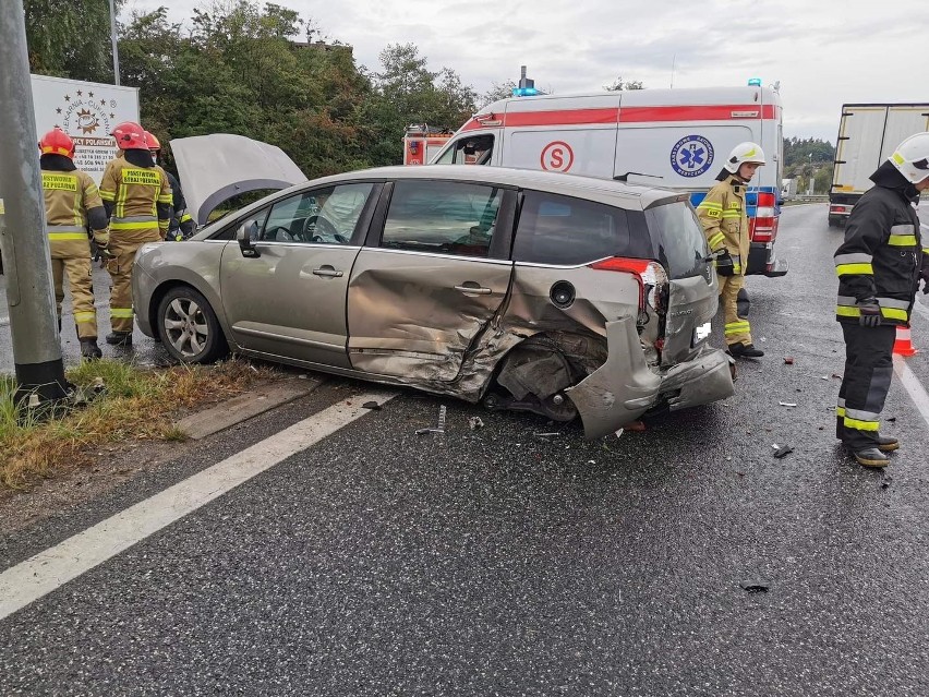 Myślenice. Stłuczka na zakopiance. To już kolejne takie zdarzenie w tym miejscu