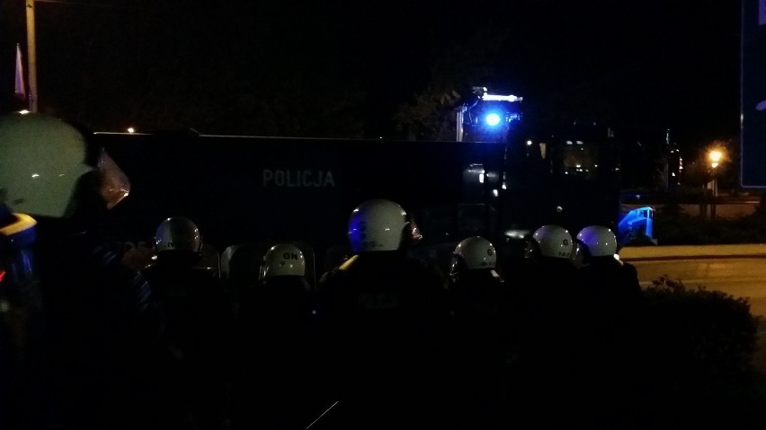 Starcia kiboli z policją w Knurowie w niedzielę 3.05