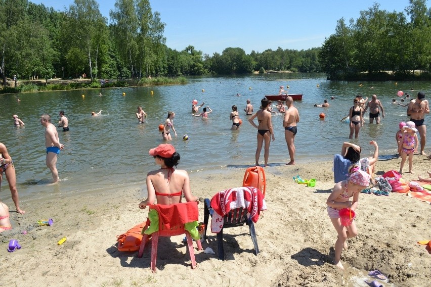 Upały 2014 na Śląsku. Mieszkańcy szukają ochłody na kąpieliskach [ZDJĘCIA]