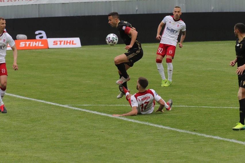 30-06-2020 lodz .mecz lks lodz gornik zabrze wygrany przez...