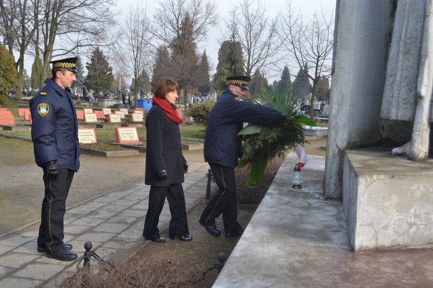 Częstochowa: Solidarność: Utrąćmy sowiecką gwiazdę z Pomnika Żołnierzy Radzieckich [ZDJĘCIA]