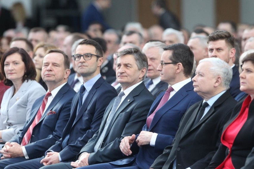 Wielka konwencja wyborcza PiS w G2A Arena w Jasionce k. Rzeszowa. Przemawiał Jarosław Kaczyński i Mateusz Morawiecki