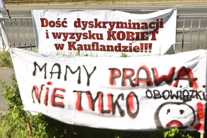 Protest pracowników sieci Kaufland we Wrocławiu