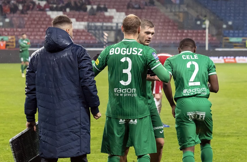 Thabo Cele i Maciej Świdzikowski, dwaj piłkarze Radomiaka Radom zadebiutowali w ekstraklasie (ZDJĘCIA, WIDEO)