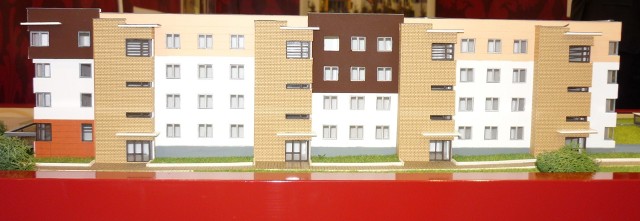 Makieta bloku mieszkalnego pokazywana na targach mieszkaniowychW 2012 roku mogą wzrosnąć koszty budowy mieszkań