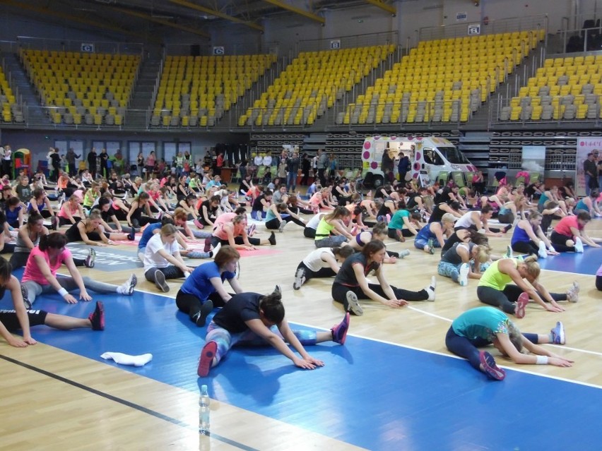 I Maraton Fitness w Koszalinie. Ćwiczenia ze stretchingu.