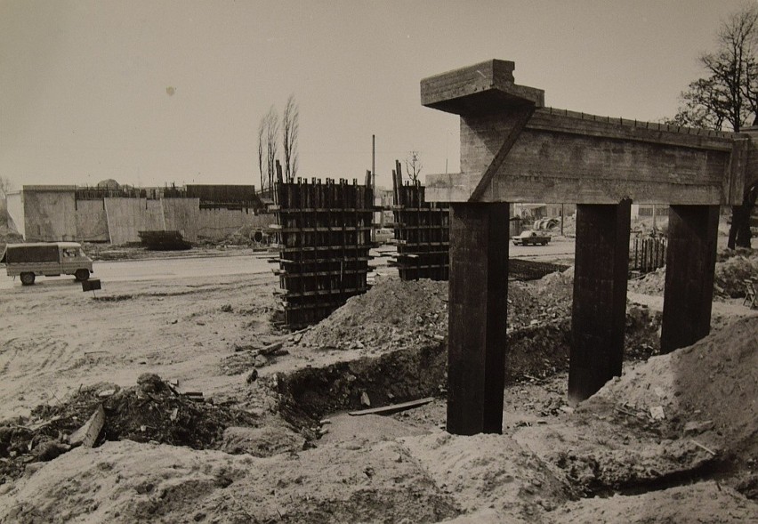 31 marca 1981, trwa budowa wiaduktów przy ul. Krakowskiej