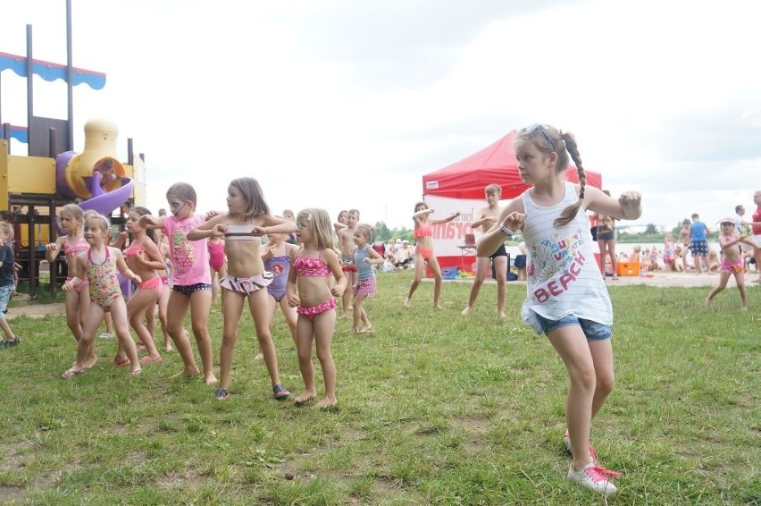 Plaża Dojlidy. Zumba na plaży