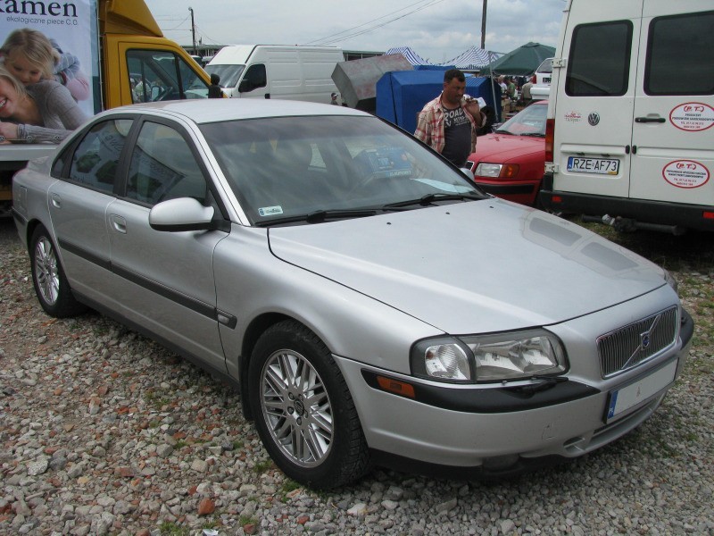 1. Volvo S80...