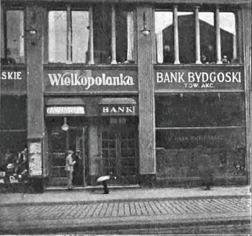 Bank Bydgoski mieścił się w budynku przy placu Teatralnym.