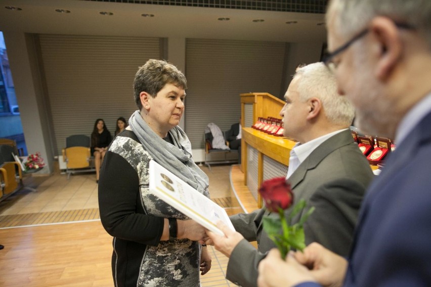 "Nauczyciel na medal" - gala w WSZiA w Opolu.