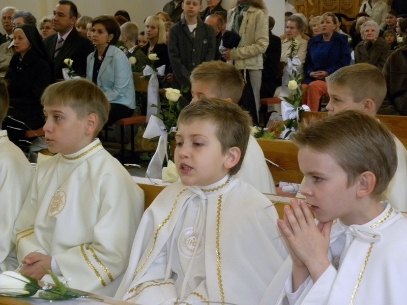 Pierwsza Komunia w parafii Świętych Cyryla i Metodego w Hajnówce