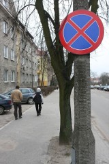 Podleśna czeka na miejsca parkingowe