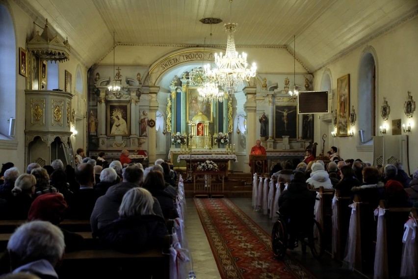 W kościele pw. Świętej Trójcy w Supraślu odbyła się msza...