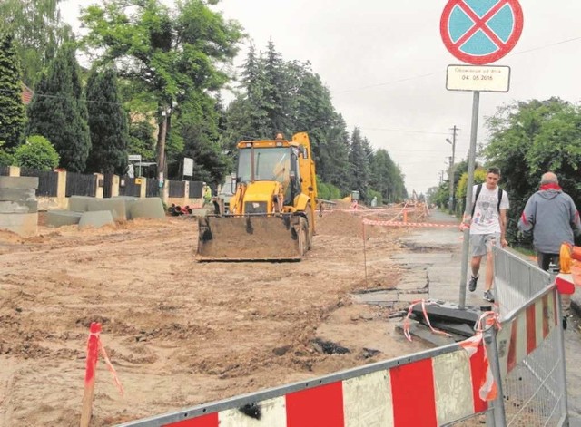 Słabe tempo prac na ulicy Krakowskiej dostrzegli już wszyscy