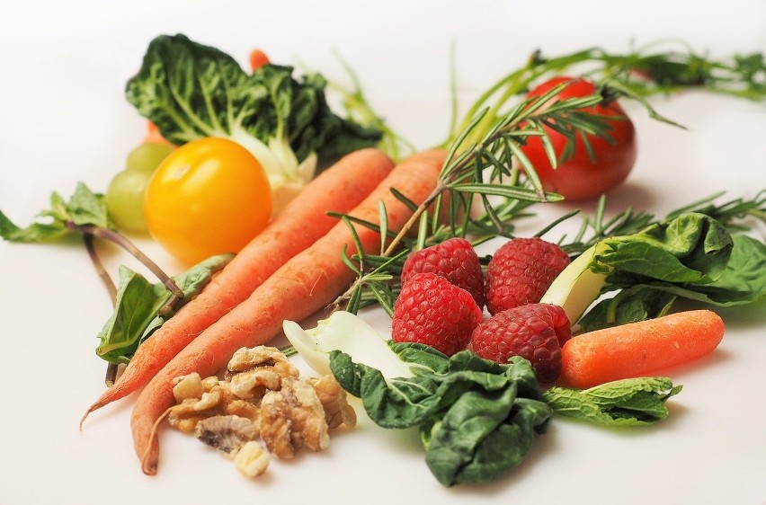 2. Moc warzyw i owoców - Warzywa i owoce to podstawowy...