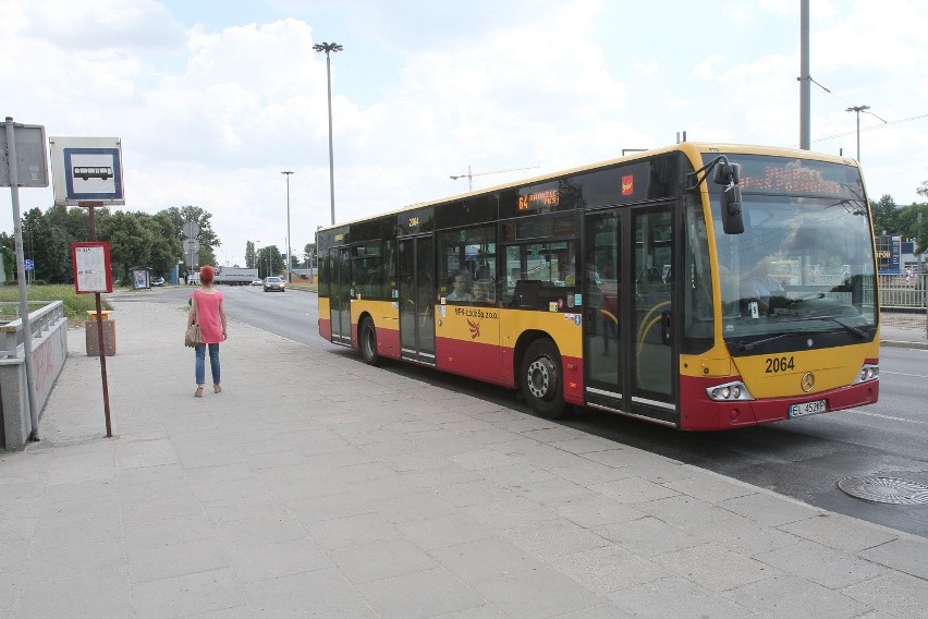 Pasażerowie MPK pokonują 80 m od wiaty do przystanku