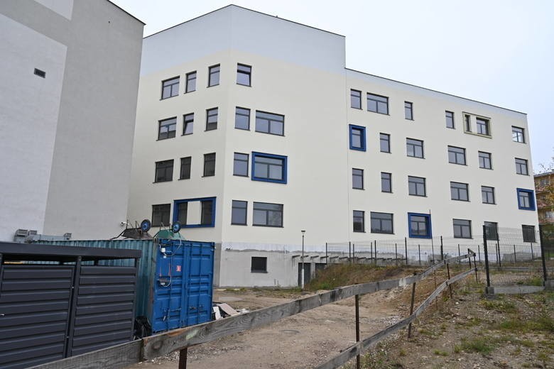 Nowy szpital w Kielcach ruszy z początkiem lutego. Przyjmie pacjentów covidowych