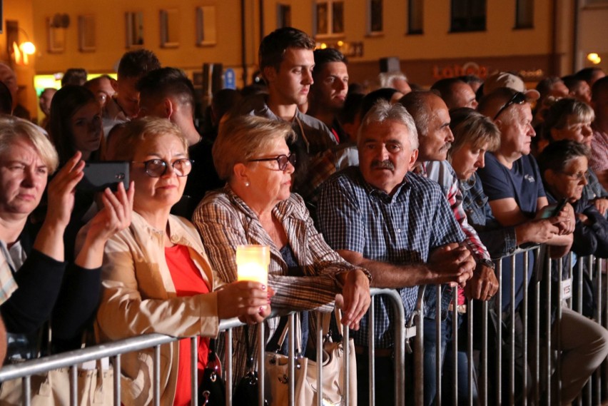 Podkreślił również, że Niemcy biorą na siebie...