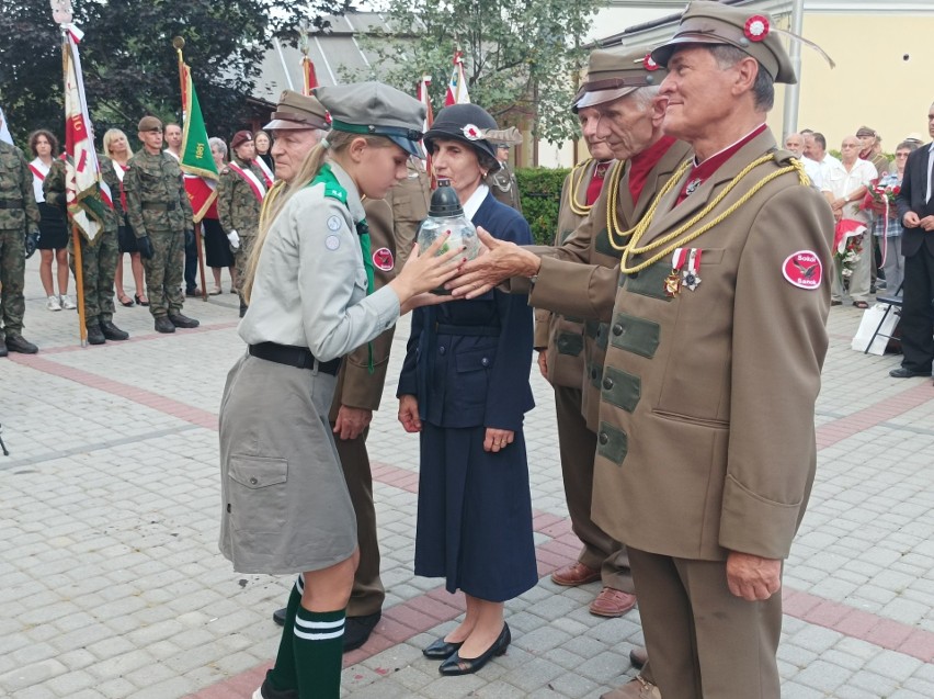 Wielki Polak i sanoczanin ma w Sanoku swój pomnik. Odsłonięcie popiersia ks. Zdzisława Peszkowskiego [ZDJĘCIA]