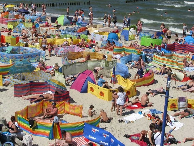 Plaża w Mielnie. Imprezy nad morzem organizujemy głównie w Mielnie i Kołobrzegu.