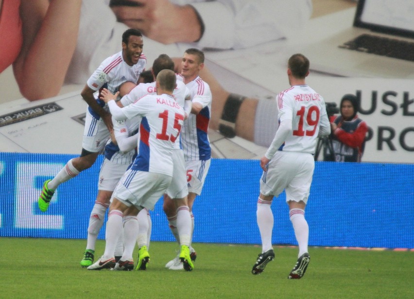 Górnik Zabrze spadł do 1. ligi po remisie 1:1 z Termalicą w...