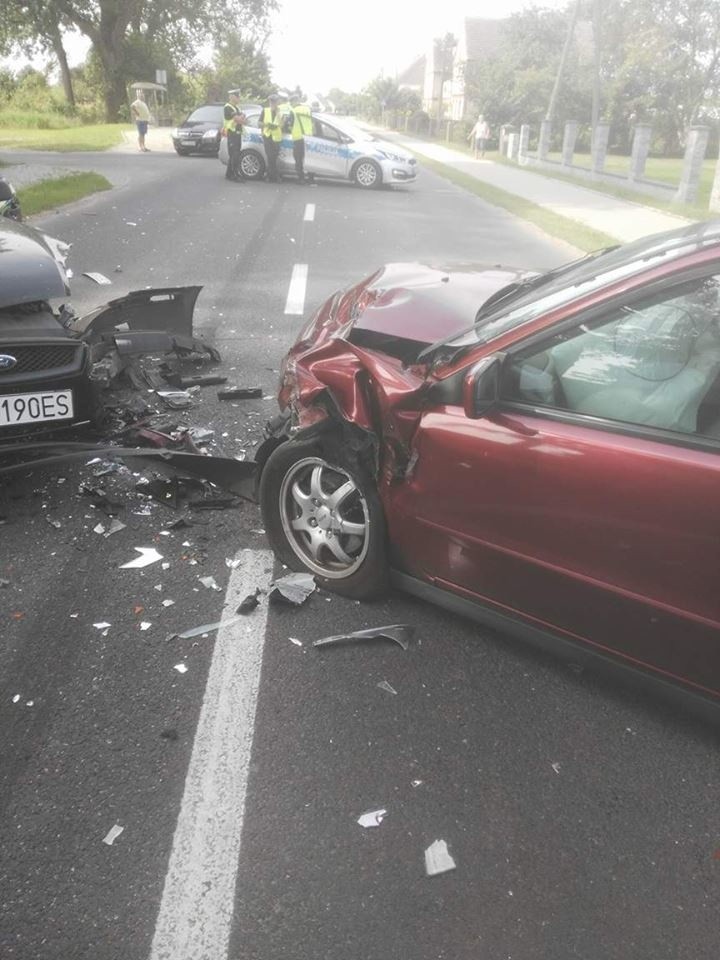 Wypadek na trasie Stargard - Chociwel. Droga zablokowana [zdjecia]