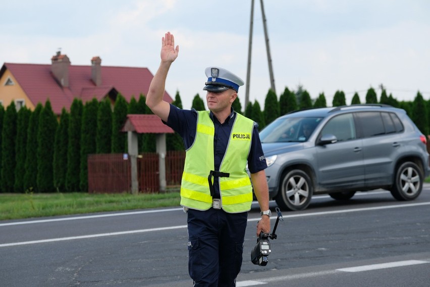 Rutynowa kontrola drogowa może zakończyć się mandatem jeśli...