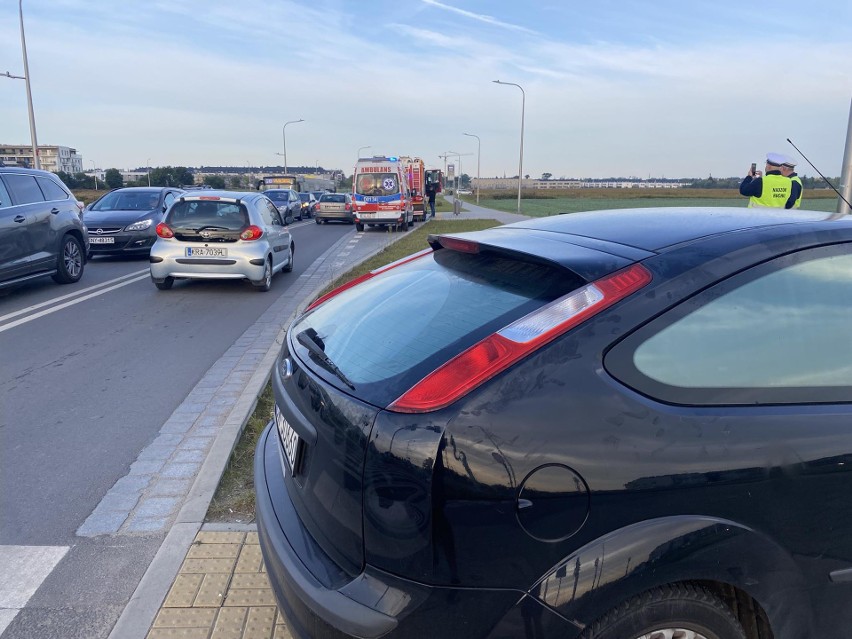 Wypadek na skrzyżowaniu Buforowej i Lutosławskiego