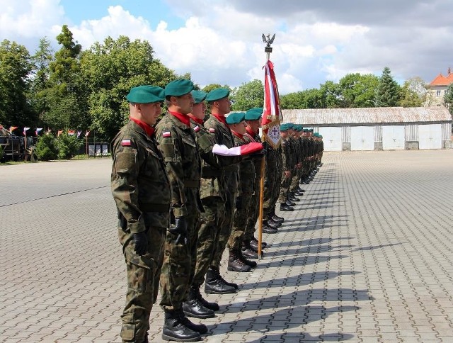 Dowódca Generalny Rodzajów Sił Zbrojnych gen. Jarosław MIKA wyróżnił 3 Włocławski Batalion Drogowo-Mostowy im. gen. Karola Sierakowskiego w Chełmnie tytułem honorowym „Przodujący Pododdział Wojsk Lądowych”