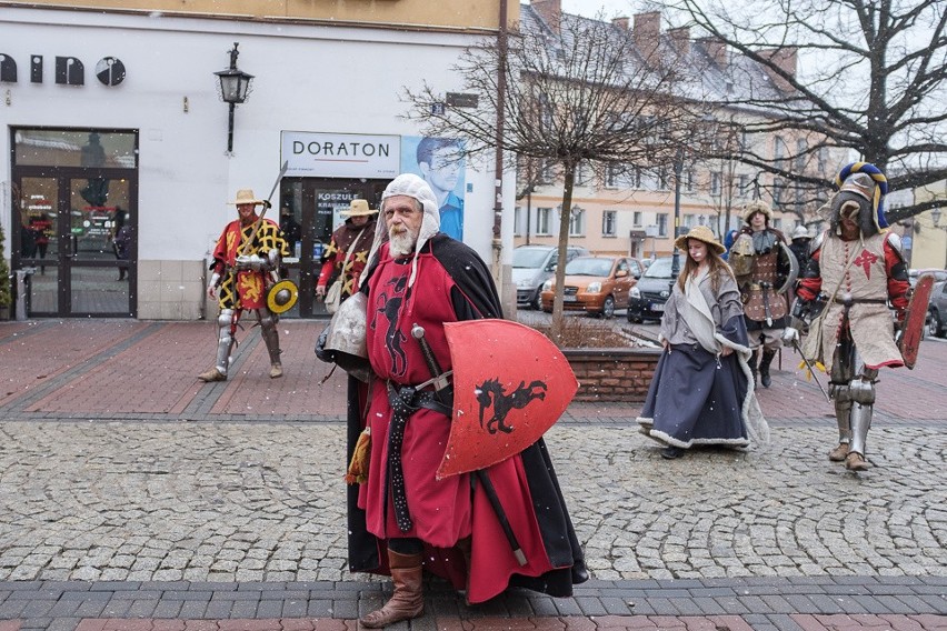 Rycerskie starcia na tarnowskiej Starówce [ZDJĘCIA]