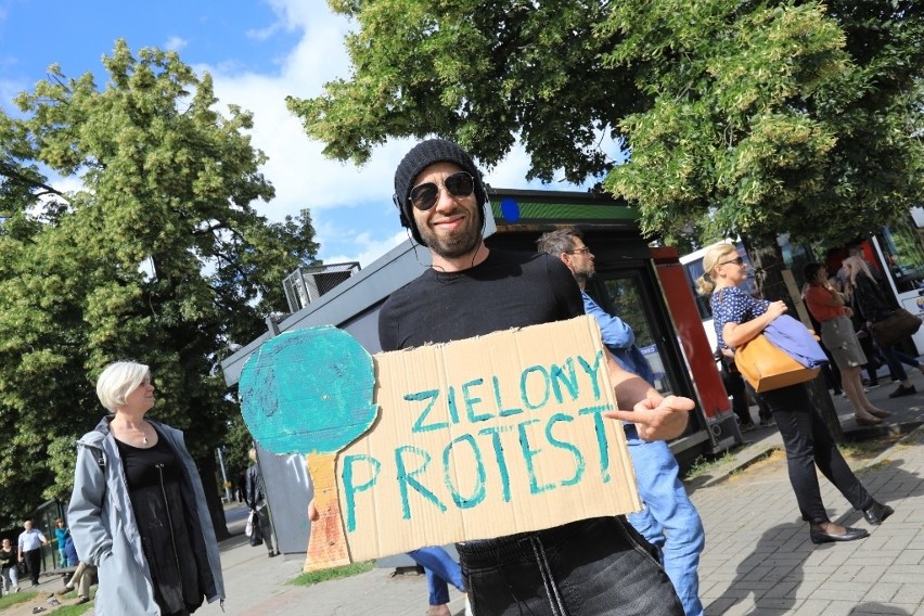 Na placu Rapackiego w Toruniu znów protestowały tłumy....