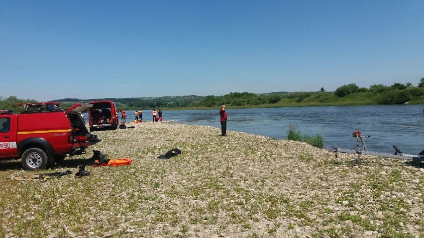 14-latek zaginął pływając w Dunajcu. Trwa akcja ratunkowa