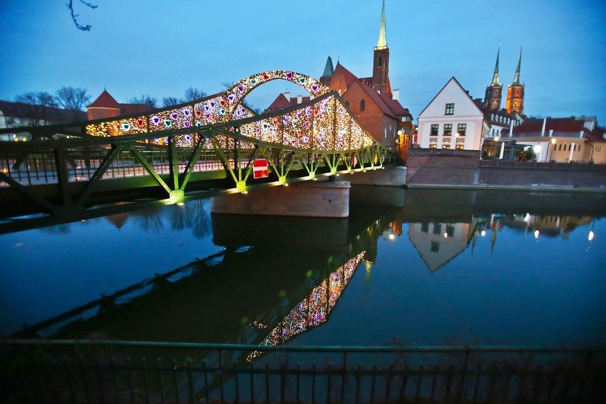 Ostrów Tumski, Most Tumski i plac Nowy Targ już gotowe na święta Bożego Narodzenia (ZOBACZ ZDJĘCIA)