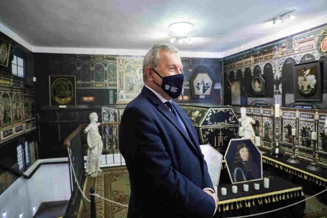 Minister Gliński odwiedził muzeum w Międzyrzeczu.