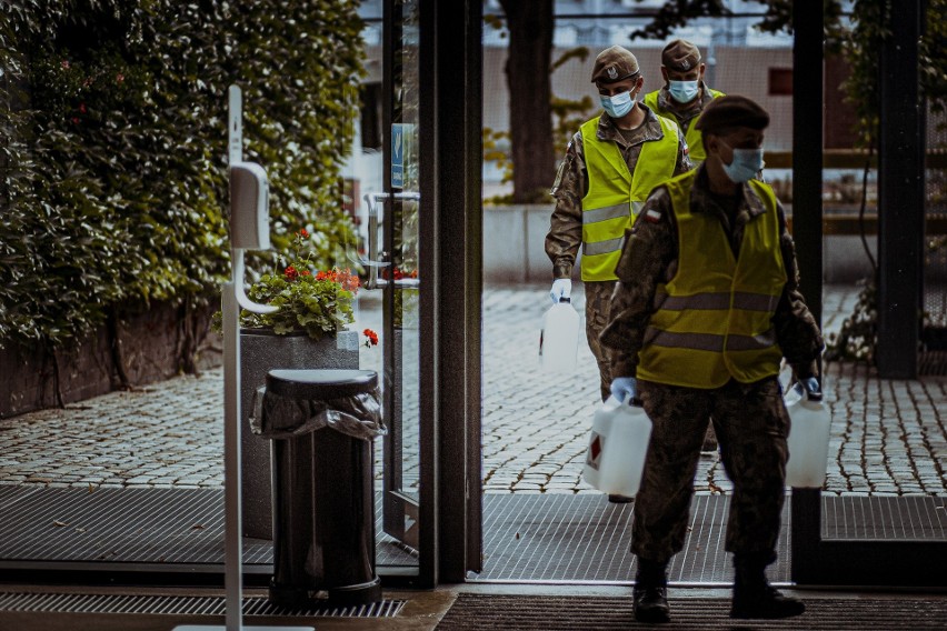 Dolnośląscy terytorialsi po raz kolejny pomagają w walce z pandemią