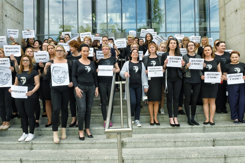 Pracownicy wymiaru sprawiedliwości nie mogą protestować,...