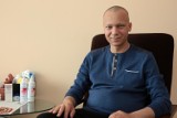 Mieszkańcy Skierniewic spontanicznie zbierają pieniądze dla chorego na nowotwór 42-latka