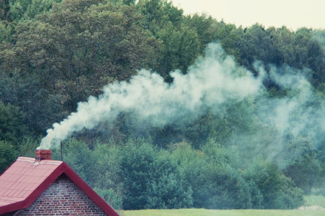 CEEB będzie bazą, która pozwoli skatalogować źródła ciepła w Polsce, co ma ułatwić walkę ze smogiem.