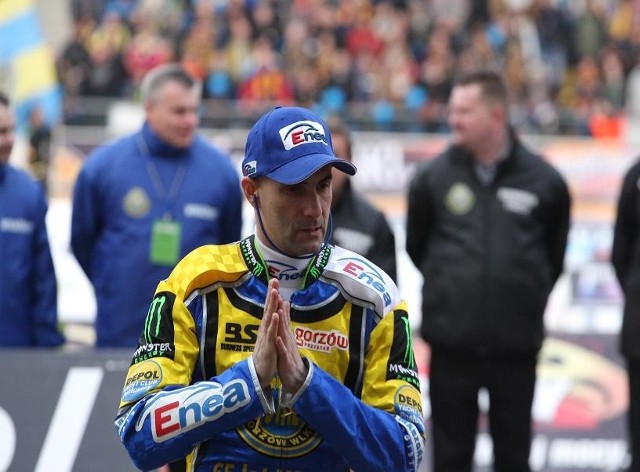 Tomasz Gollob wystąpił w Częstochowie tylko w czterech biegach. Jego koledzy spisali się na medal, więc w biegach nominowanych kapitan Stali udał się na zasłużony odpoczynek.