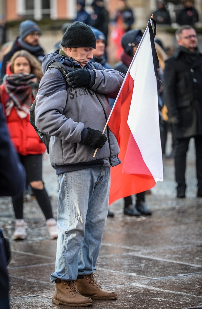 Cały Gdańsk wierzy, że dobro zwycięży! "Nikt nie chciał w tych chwilach być sam. Dlatego tak wszyscy lgnęli do siebie"