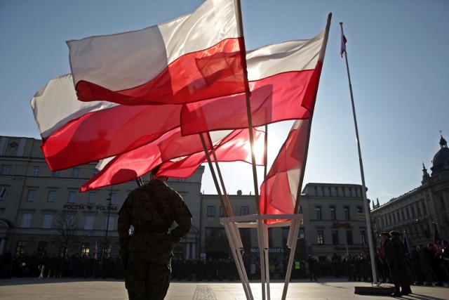 11 listopada w Polsce obchodzone jest Narodowe Święto Niepodległości. Jest to dzień ustawowo wolny od pracy. 11 listopada na terenie całej Polski sprawowane są Msze Św. w intencji Ojczyzny. Narodowe Święto Niepodległości nie jest świętem kościelnym, ani świętem nakazanym.