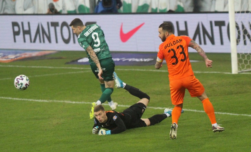 Zagłębie - Śląsk 2:1. Kruk uciszył wrocławski Śląsk (WYNIK, Skrót TV, bramki, gole 11.12.2020 Ekstraklasa)