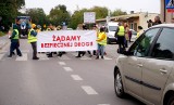 Mieszkańcy Krężnicy Jarej wyszli na ulice w geście protestu. Domagają się poprawy bezpieczeństwa na drogach