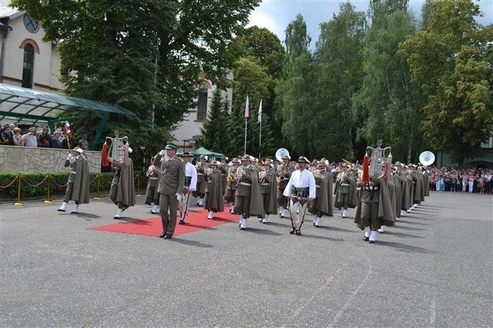 Stopień młodszego aspiranta uzyskało 112 absolwentów...