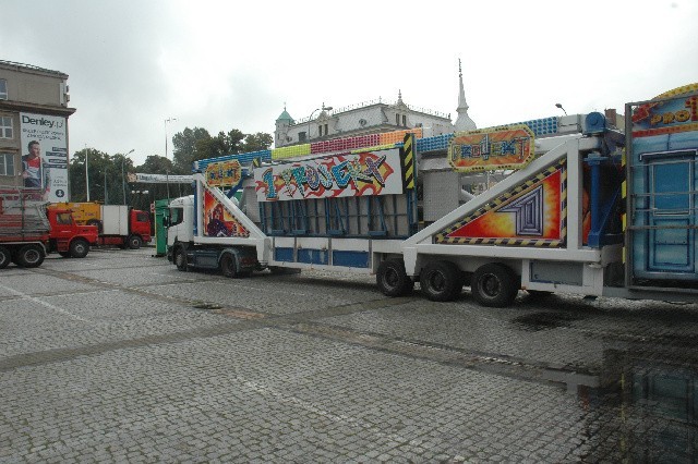 Winobraniowy lunapark we wtorek 2 września przyjechał do Zielonej Góry.