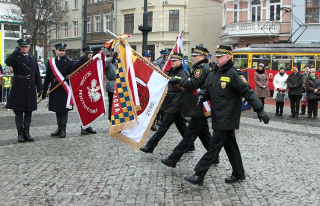 W kwietniu 2015 roku Uchwałą Rady Miasta Grudziądza nadany został sztandar dla grudziądzkiej Straży Miejskiej. Został on wykonany przez Siostry Pasterki od Opatrzności Bożej z Jabłonowa Pomorskiego a drzewiec wykonały Wojskowe Zakłady Uzbrojenia S.A. Grudziądzka Straż Miejska obchodzi jubileusz 25 lecia istnienia. Uroczystość jubileuszowa z wręczeniem sztandaru przypadła dziś a odbyła się na Rynku w Grudziądzu.