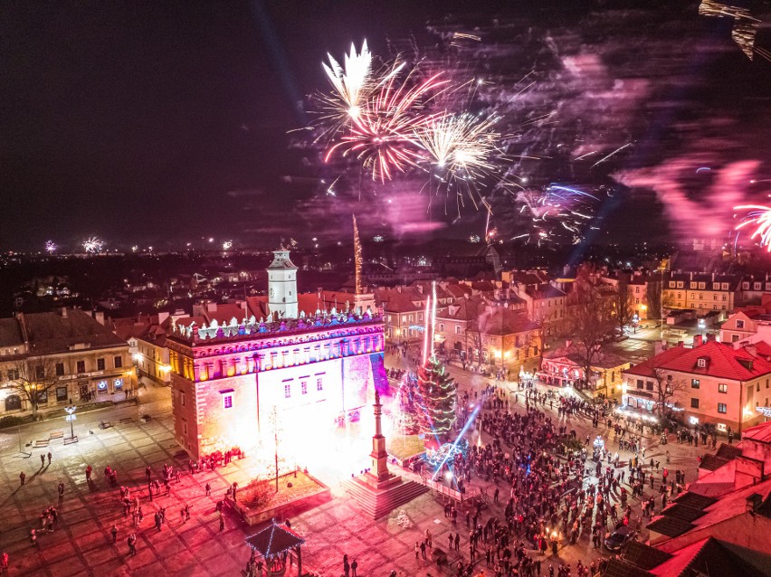 Sylwester 2022/2023. Sandomierz świętował bardzo efektownie....